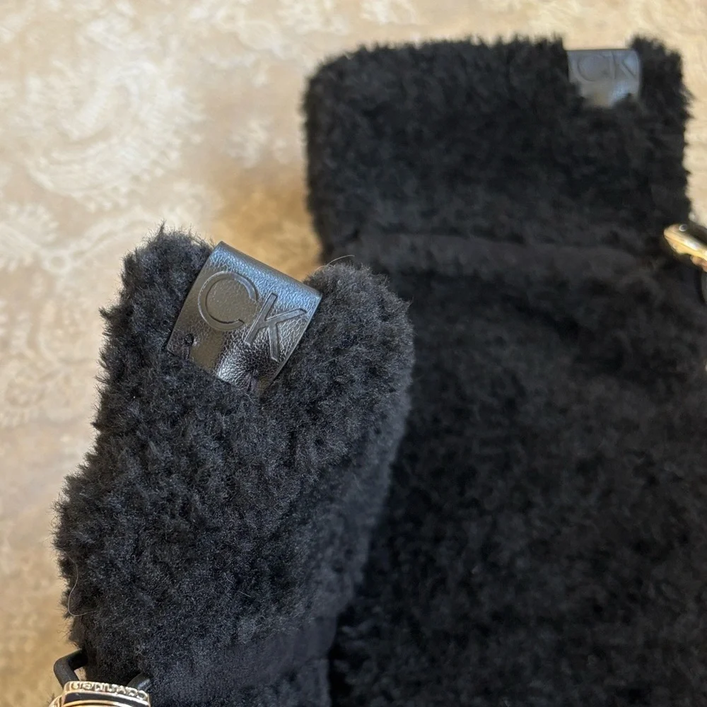 NWOT Calvin Klein Faux Fur Gloves Black Mittens Stretch Cord Fleece Lined Cozy